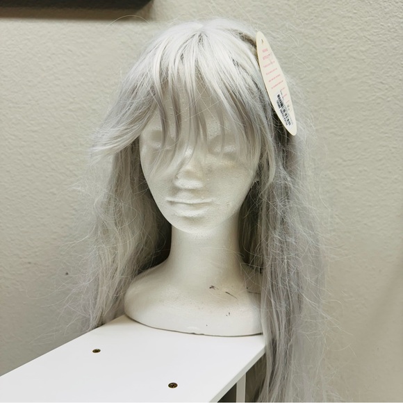 Jinruili 100%  Kanekalon Wig 27” Straight Bang Silver Gray Cosplay Hairpiece - Picture 4 of 10